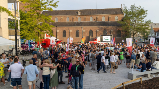 sfeerbeeld Marktplein Sant&eacute; Cong&eacute;